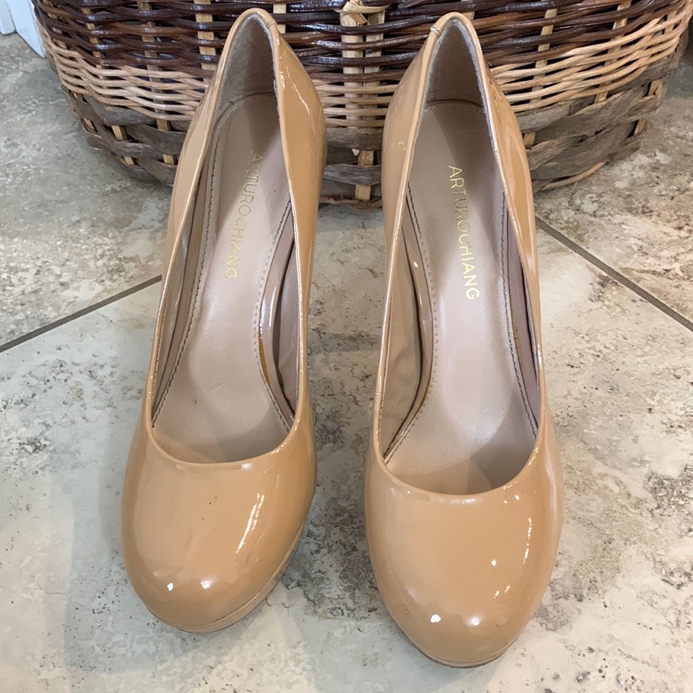 2 for $10! Arturochiang heels